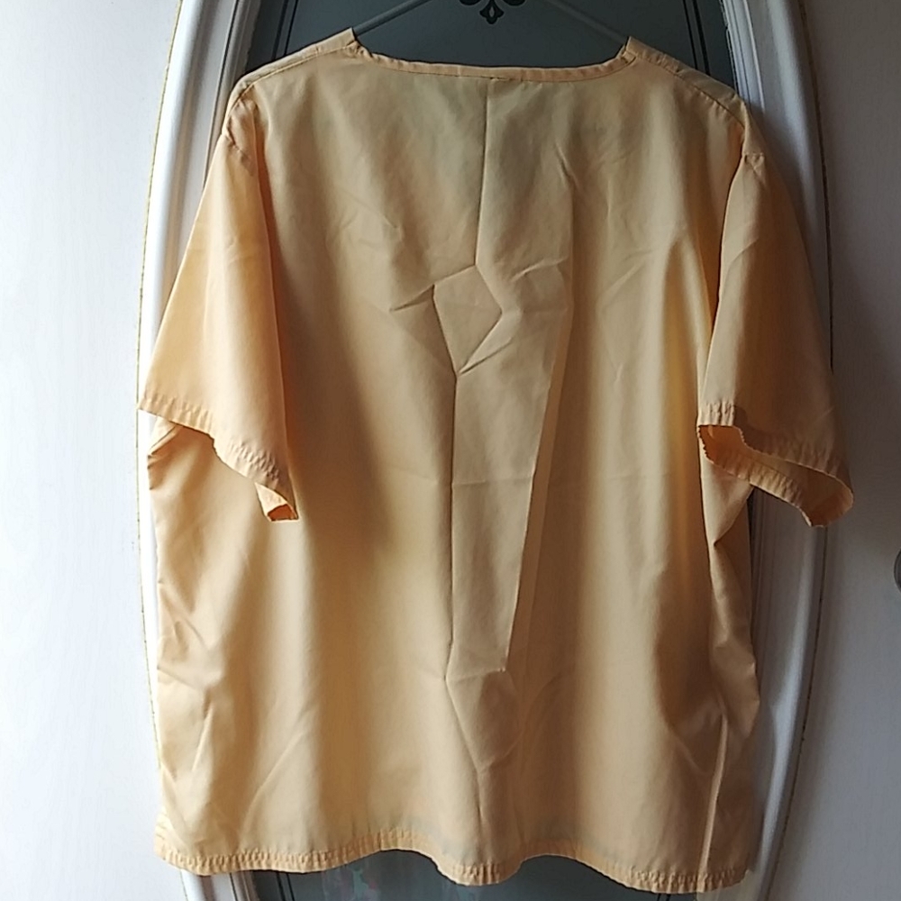 Scrub top - Picture 2 of 2